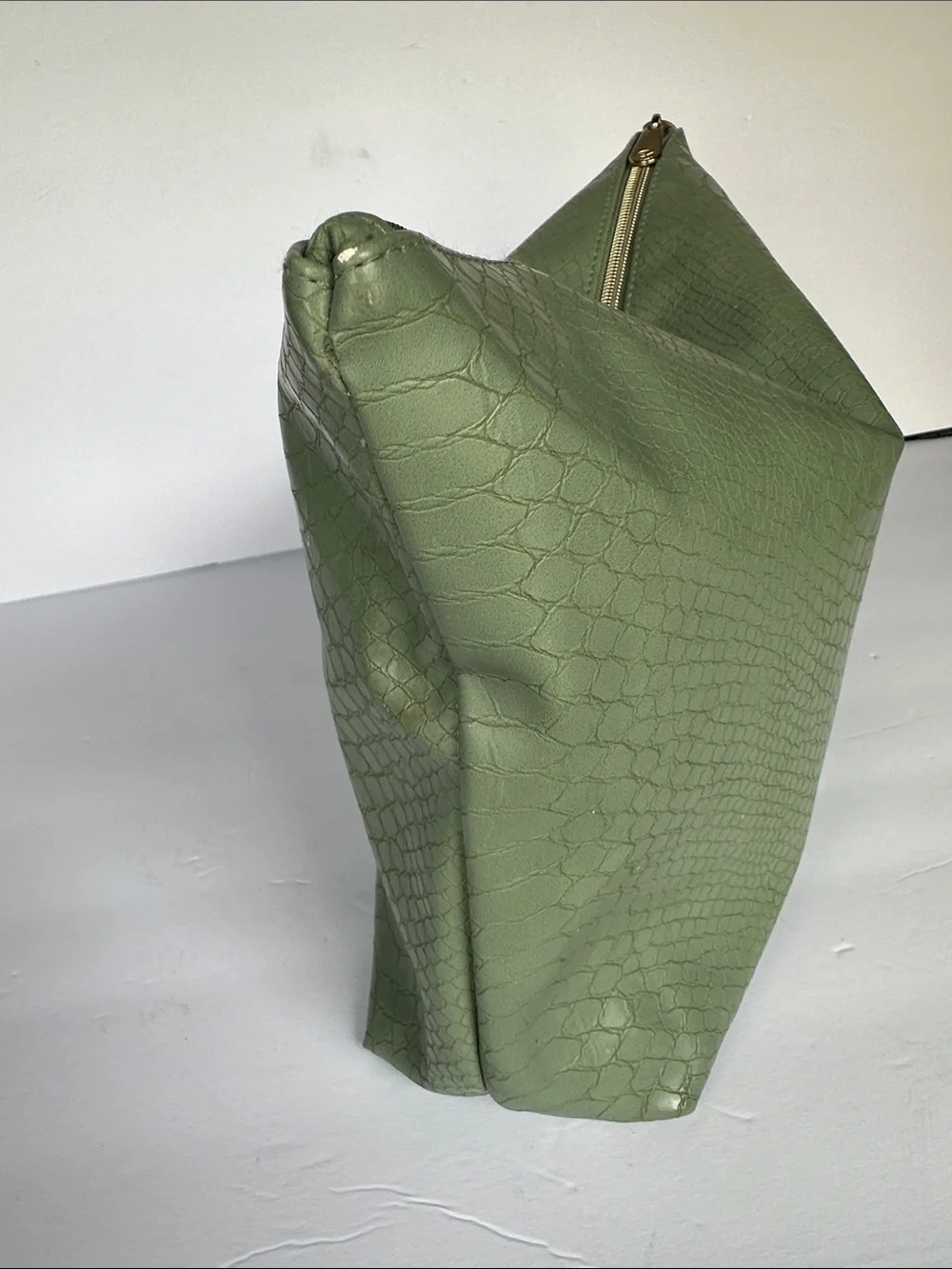 Sonia Kashuk Green animal print Zip-Top Women’s cosmetics large Pouch